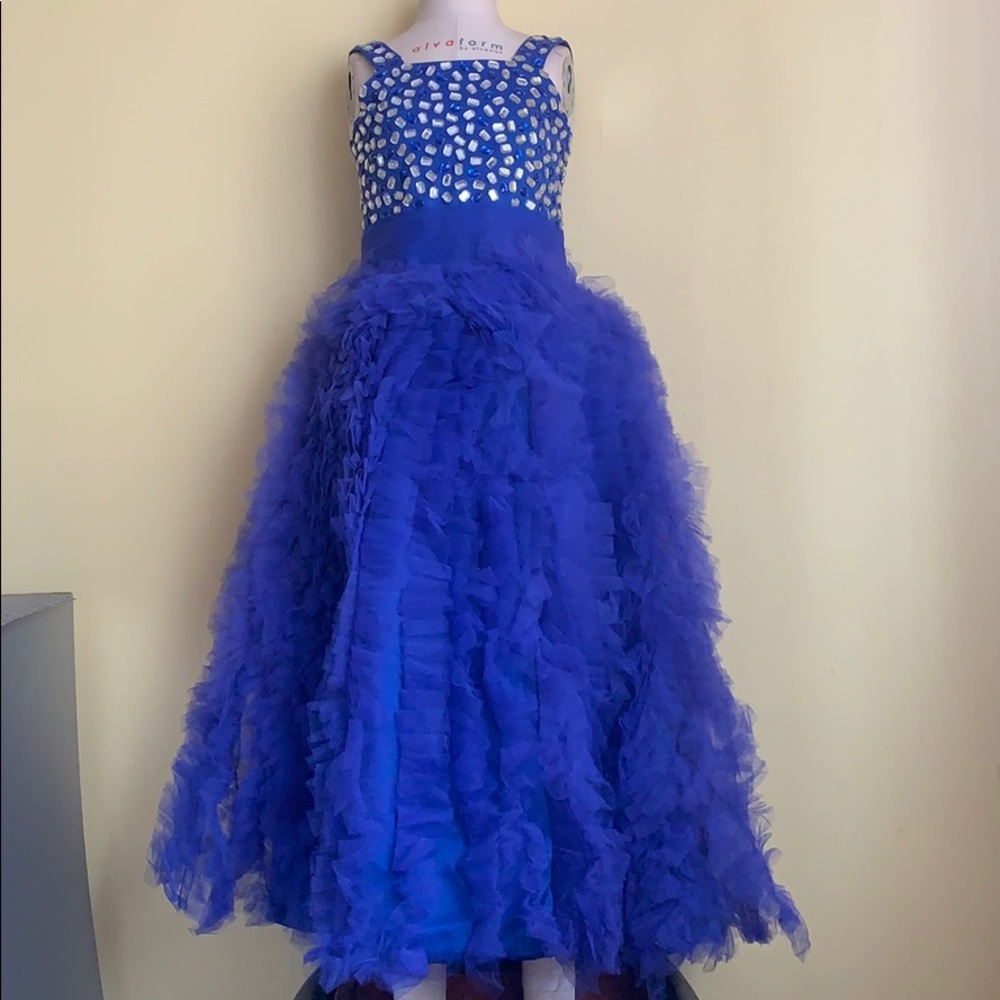 Girls dress
